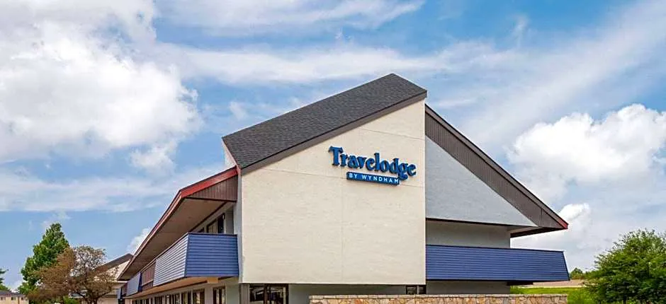 Travelodge by Wyndham Peoria