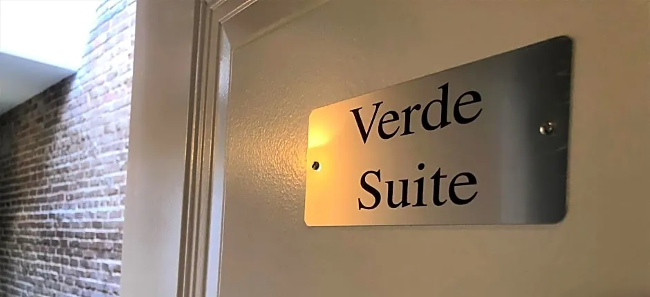Suites at 249