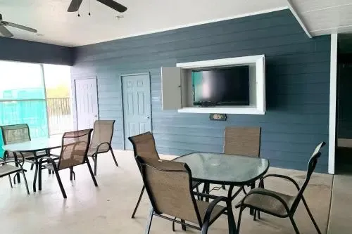 Southern Inn & Suites