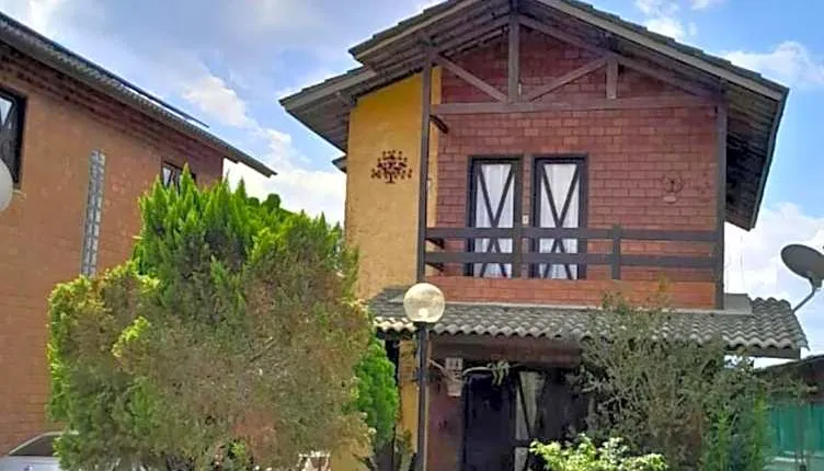 Casa 04 do Condomínio Privê Portal das Flores