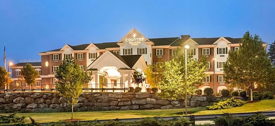 Country Inn & Suites by Radisson, Manchester Airport, NH