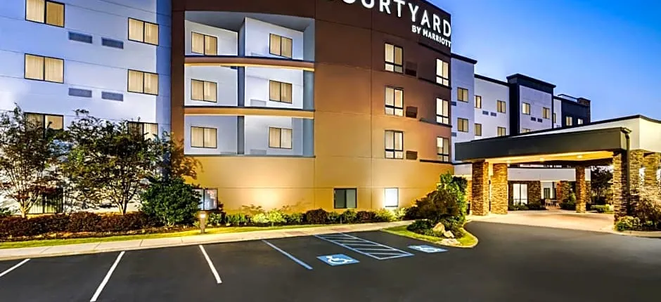 Courtyard by Marriott Auburn