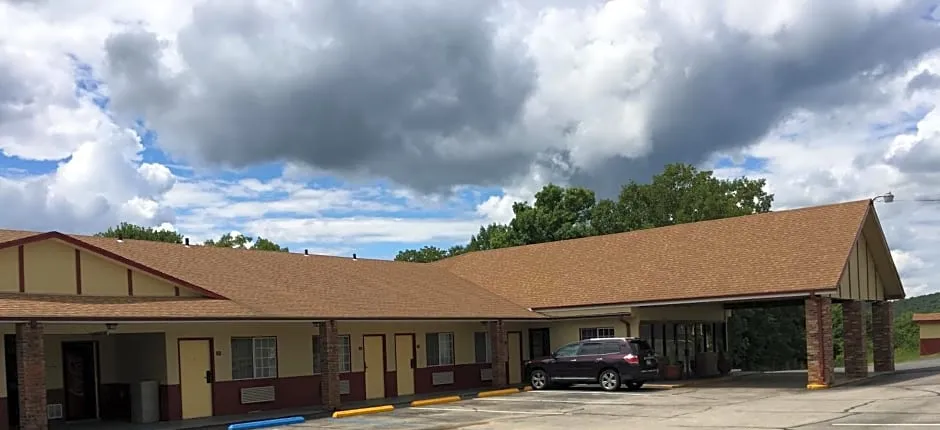 Village Inn of Hardy