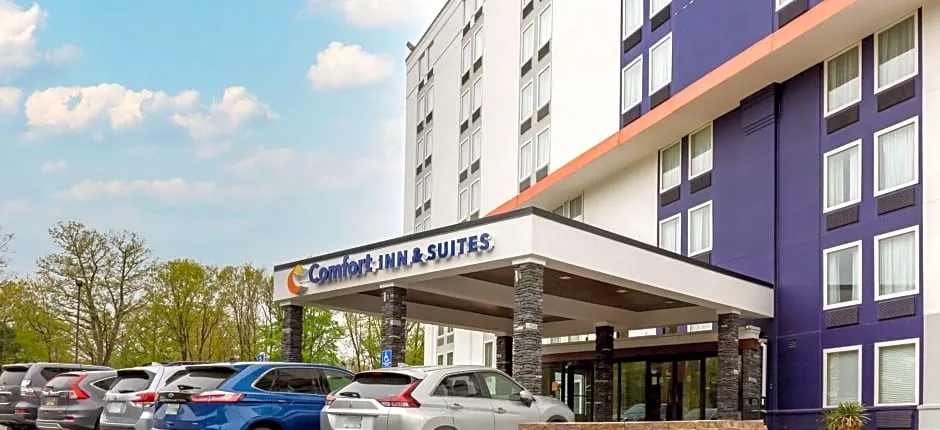 Comfort Inn & Suites Alexandria West