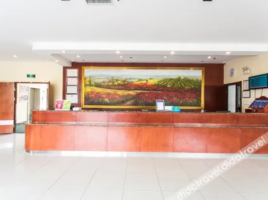 Huaju Hotel (Kunshan Huaqiao Metro Station)