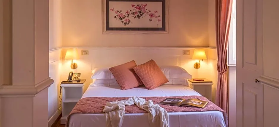 Aenea Superior Inn