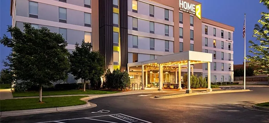 Home2 Suites by Hilton Minneapolis / Roseville, MN