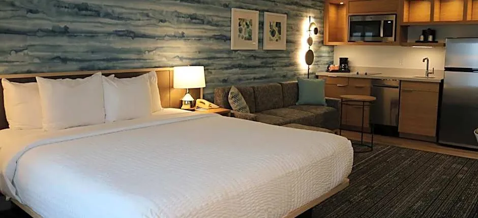 Clarion Hotel Portland International Airport