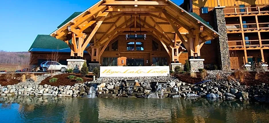 Hope Lake Lodge & Indoor Waterpark
