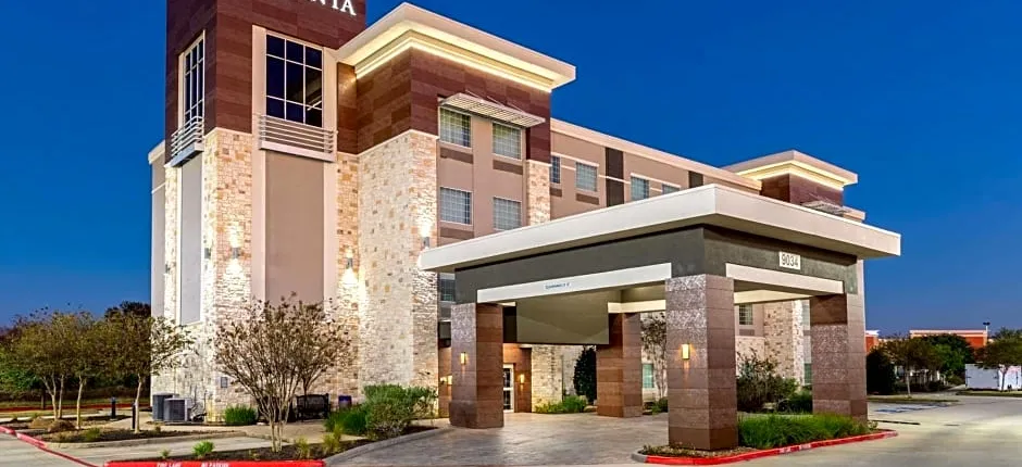 La Quinta Inn & Suites by Wyndham Houston Nw Beltway 8 / West Rd