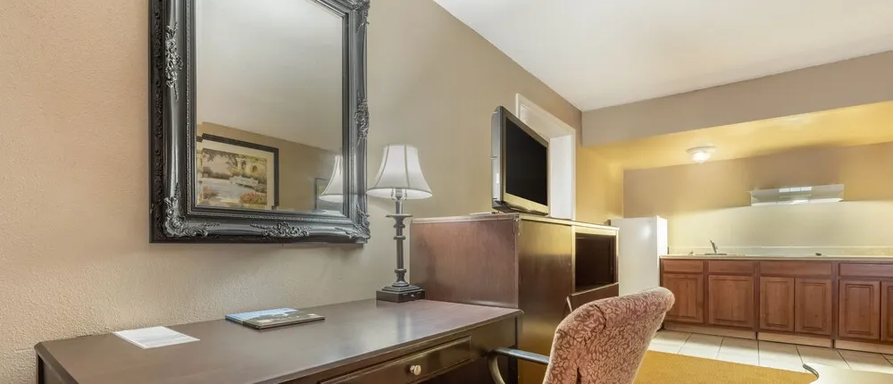 Clarion Inn & Suites