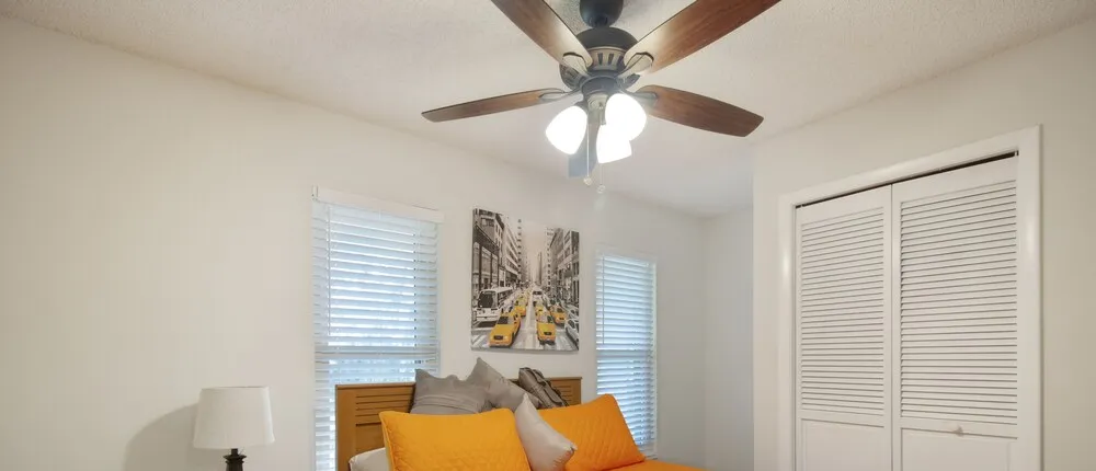 Tampa Bay- Large Pool home- Private Heated Pool!