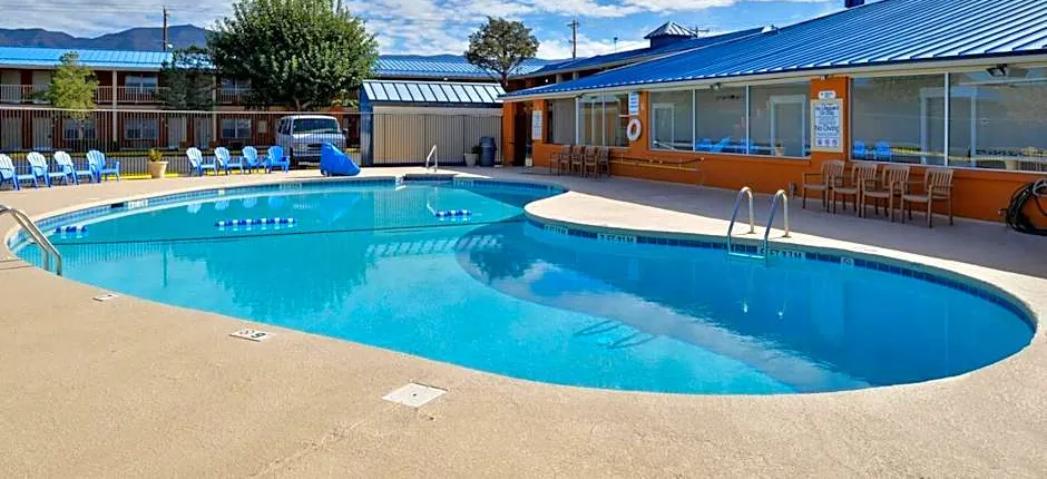 The Classic Desert Aire Hotel