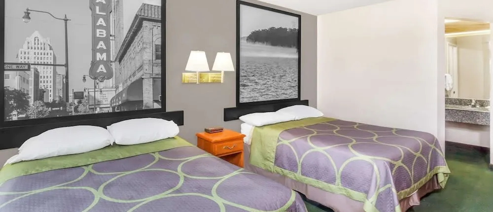 Super 8 by Wyndham Athens