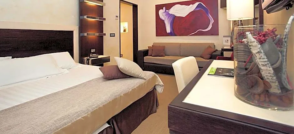 Les Fleurs Luxury House