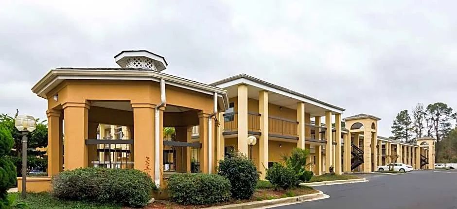 Suburban Studios Florence - Darlington