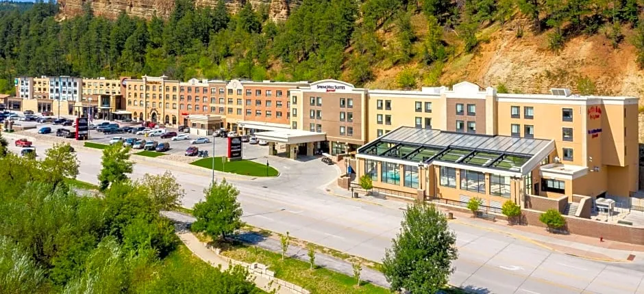 DoubleTree by Hilton Deadwood at Cadillac Jacks