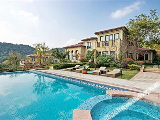 Ludi Lake luxury garden villa in Foshan