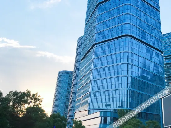 Luke Apartment (Hangzhou Shimaozhi West Lake)