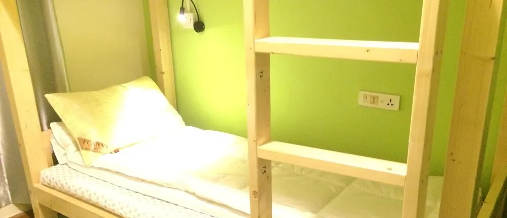 Xian Rainbow Youth Hotel