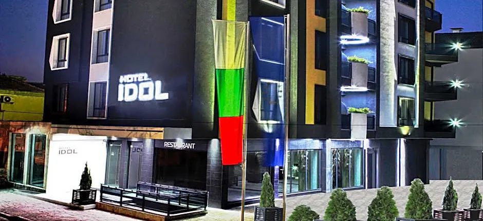 Hotel Idol