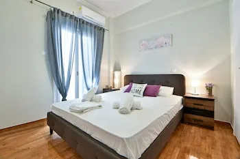 Renovated flat in Athens perfect location