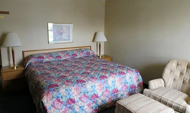 Homestyle Inn & Suites