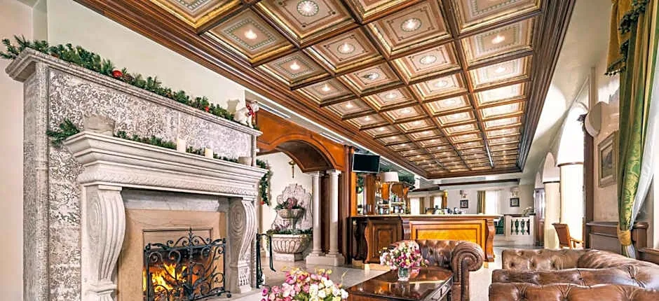 Festa Winter Palace Hotel
