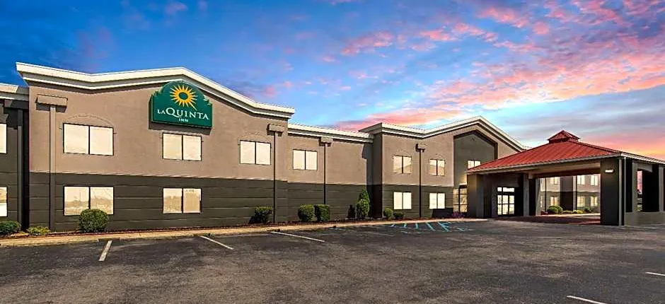 La Quinta Inn & Suites by Wyndham Decatur
