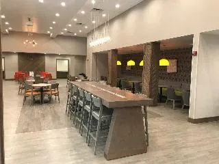 Holiday Inn & Suites Memphis Southeast-Germantown