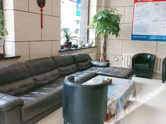 Home Inn Baiyun Hotel (Dongfeng Jinlu Street Branch)