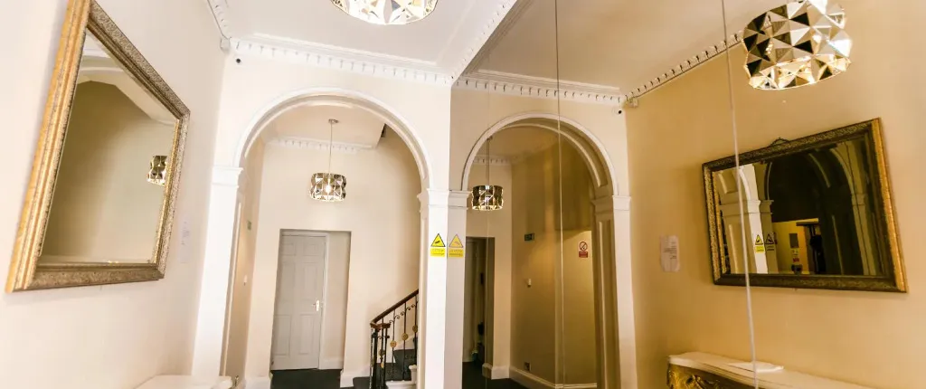 Park Lane Apartments - Clarges St