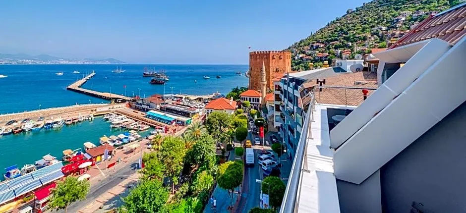 Numa Port Hotel