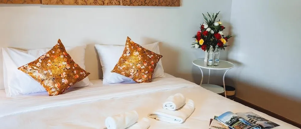 Soft Dormtel Night Bazaar