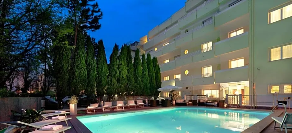 Astoria Suite Hotel