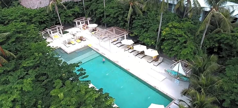 Summer Luxury Beach Resort