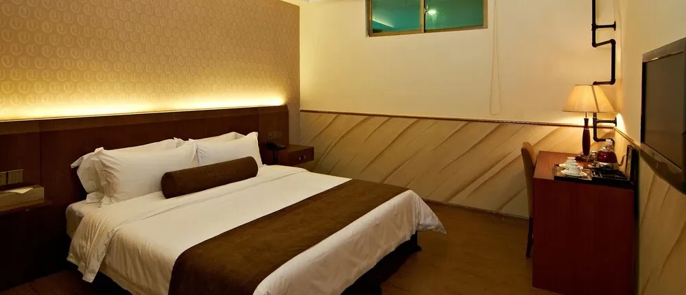 James Joyce Coffetel Shi Jing City Sq