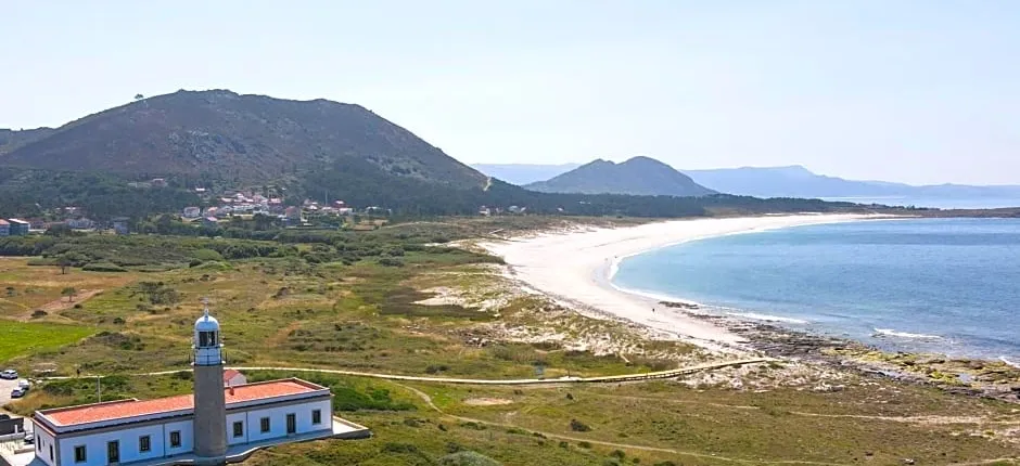 Hotel Faro Lariño