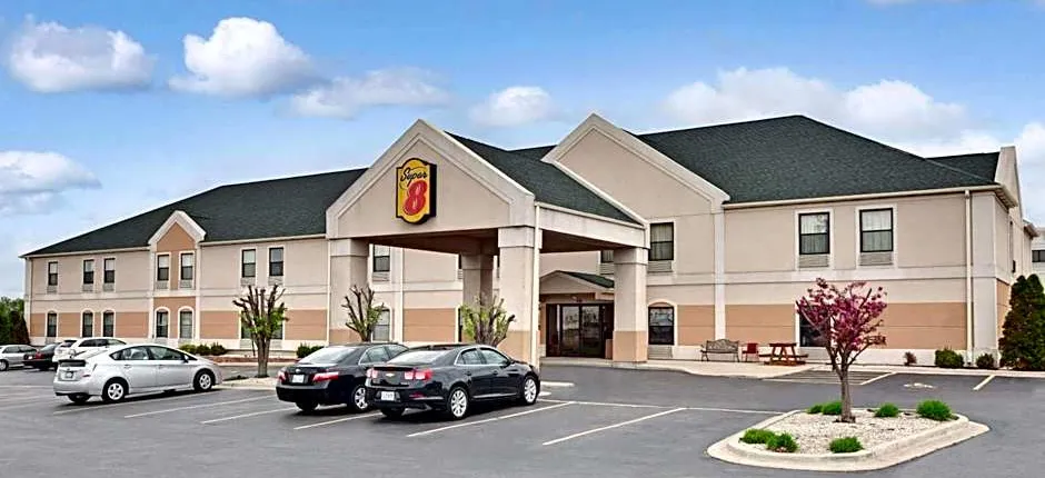 Super 8 by Wyndham Hampshire IL