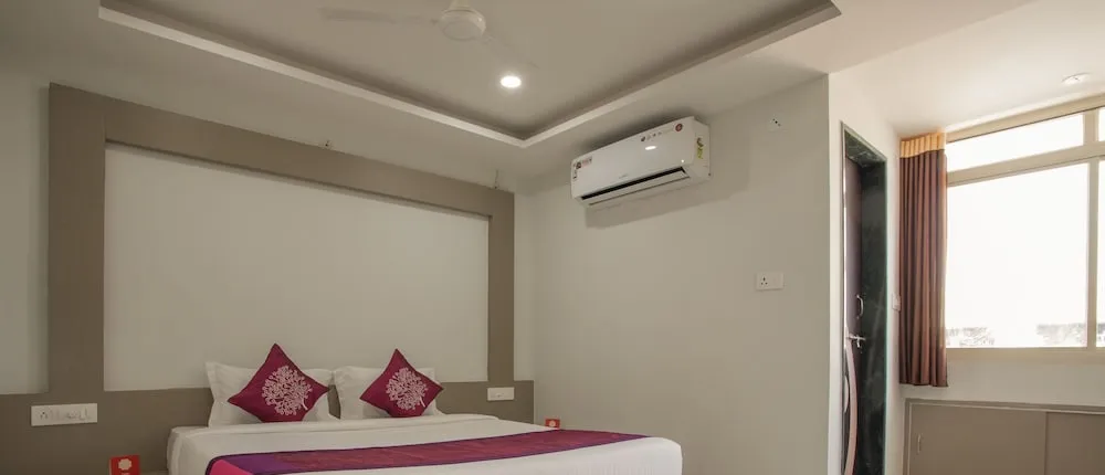 OYO 9719 Hotel Relax Inn