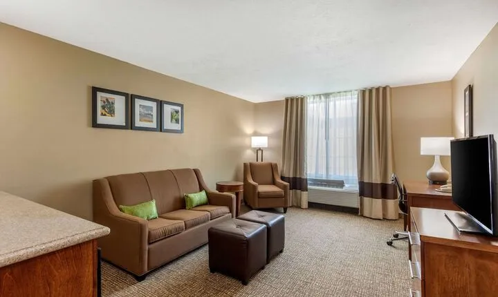 Comfort Inn & Suites El Centro I 8
