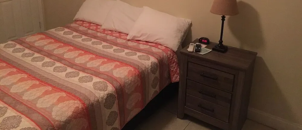 Island Cay Hotel - Clearwater Beach