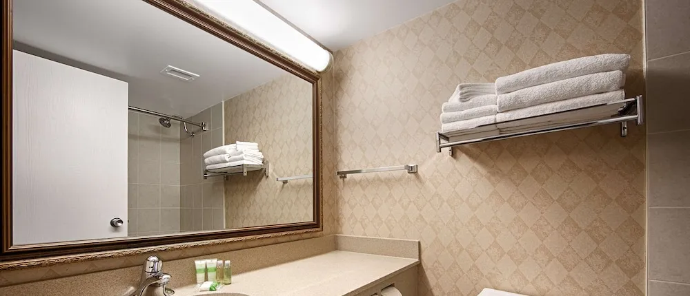 Best Western North Bay Hotel and Conference Centre