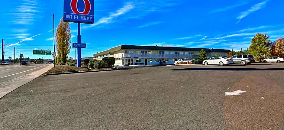 Motel 6-Flagstaff, AZ - Butler