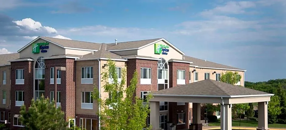 Holiday Inn Express Hotel & Suites Chanhassen By IHG