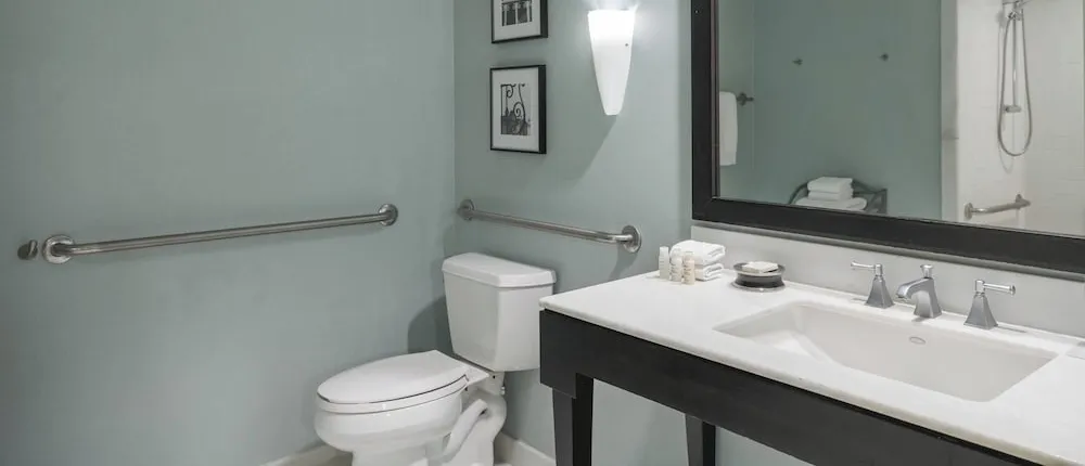 RENAISSANCE NEW ORLEANS PERE MARQUETTE FRENCH QUARTER AREA HOTEL