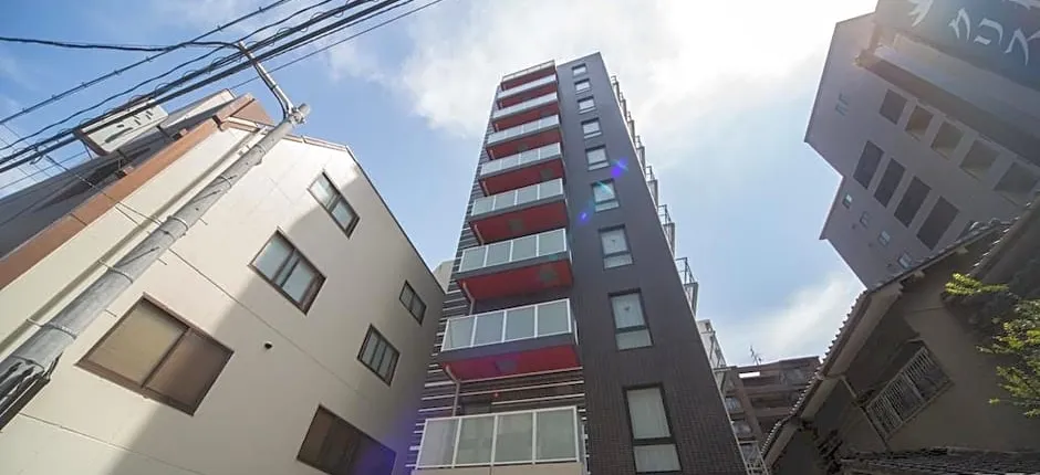 Shinsaibashi-Higashi Crystal Hotel