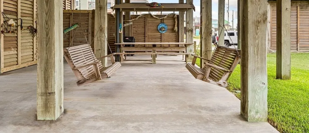 Barefoot Steps To The Beach 4 Bedroom Home by RedAwning