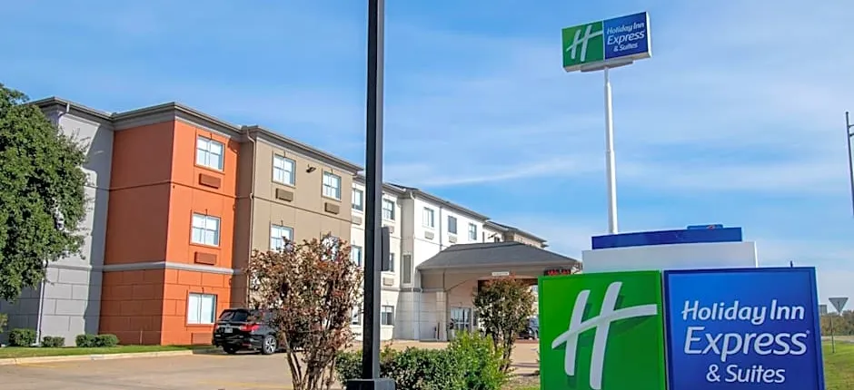 HOLIDAY INN EXPRESS AND SUITES SULPHUR SPRINGS By IHG