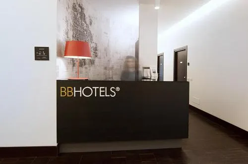 BB Hotels Aparthotel Desuite